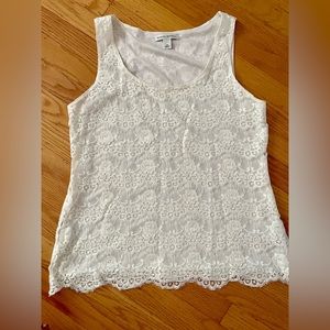 Banana Republic lace sleeveless top